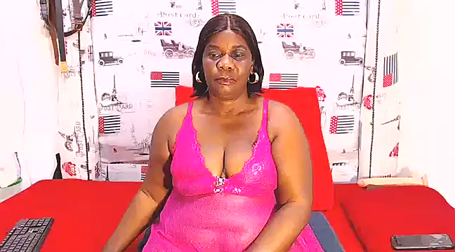 Snapshot of Honeybumsx32 chatting on 03/11/25, 02:54 Honeybumsx32 online show from 03/11/25, 02:54