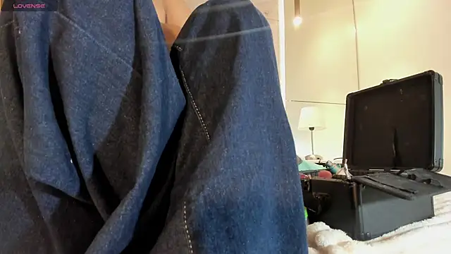 Snapshot of anastasia_jhons chatting on 10/30/25, 03:08 anastasia jhons online show from 10/30/25, 03:08