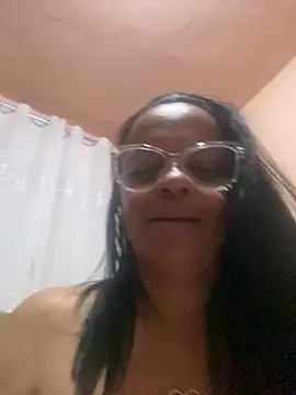 Snapshot of lomagata chatting on 06/03/26, 02:25 lomagata online show from 06/03/26, 02:25