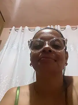 Snapshot of lomagata chatting on 06/09/26, 03:18 lomagata online show from 06/09/26, 03:18