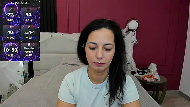 Linda Insatiable online show from 10/23/25, 01:27