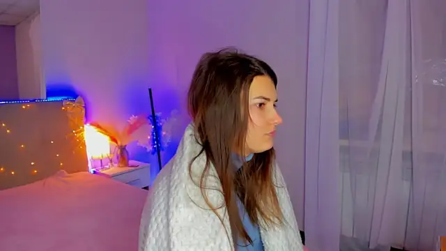 Laura Leee online show from 02/05/26, 06:07