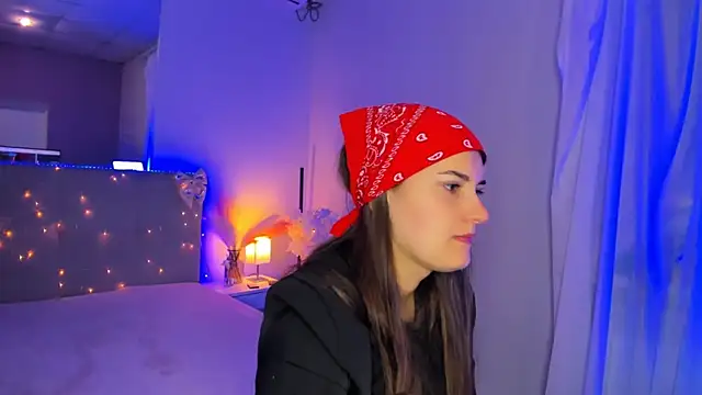Laura Leee online show from 05/31/26, 05:04