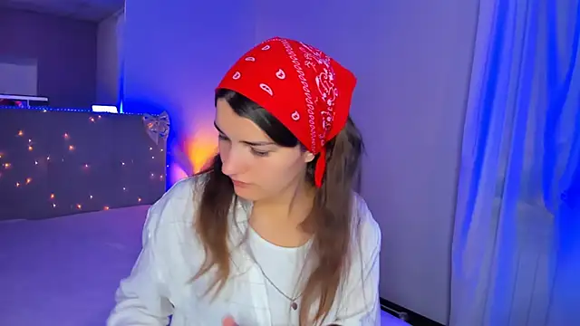 Laura Leee online show from 06/03/26, 05:10