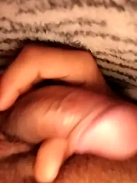 Snapshot of Lover_boy_69_ chatting on 10/26/25, 07:20 Lover boy 69 online show from 10/26/25, 07:20