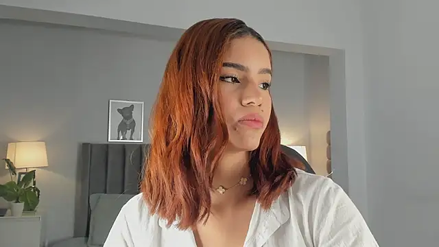 Madie  collins online show from 11/17/25, 12:11