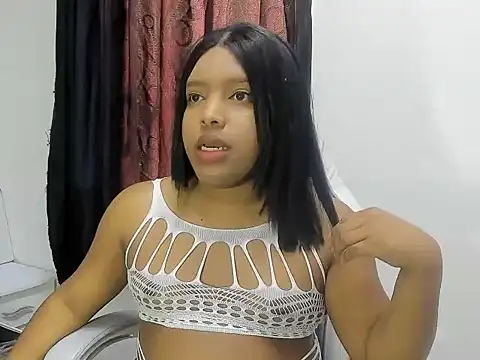 Snapshot of ShanayaKops chatting on 11/21/25, 01:21 ShanayaKops online show from 11/21/25, 01:21