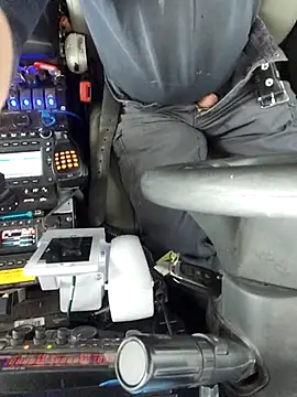 Snapshot of vanscr1 chatting on 03/19/25, 01:29 vanscr1 online show from 03/19/25, 01:29