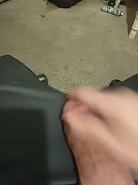 casper0303 online show from 01/24/25, 10:51