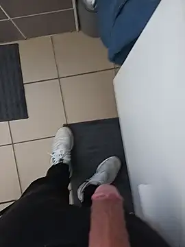 casper0303 online show from 02/17/25, 10:36