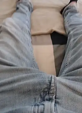 casper0303 online show from 09/29/25, 07:24