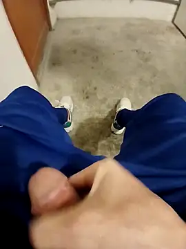 casper0303 online show from 12/21/25, 10:33