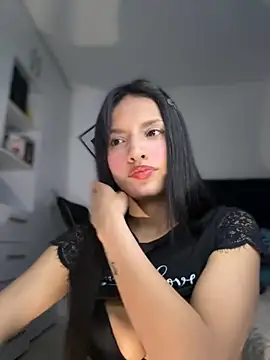 Snapshot of Dulceeany chatting on 12/03/25, 12:51 Dulceeany online show from 12/03/25, 12:51