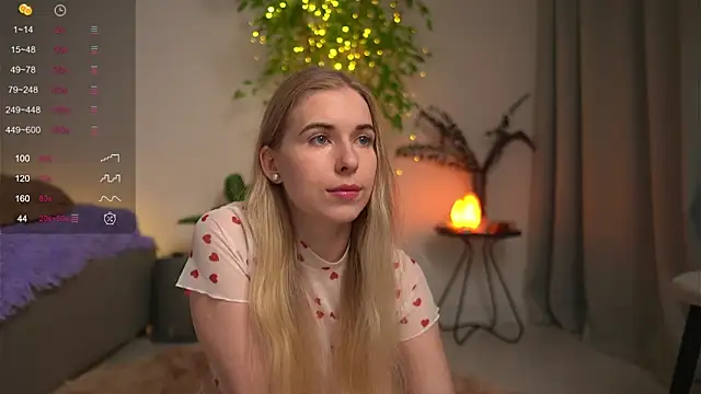 Snapshot of lorrie_love_story chatting on 12/10/24, 02:17 lorrie love story online show from 12/10/24, 02:17