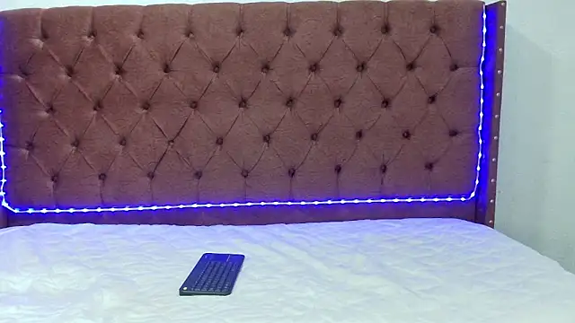 Snapshot of jony_honey chatting on 03/13/25, 01:40 jony honey online show from 03/13/25, 01:40