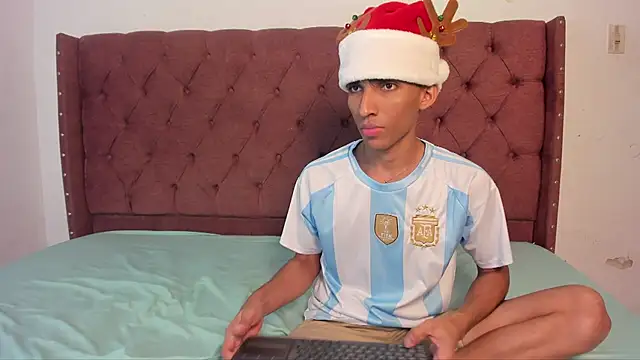 Snapshot of jony_honey chatting on 12/01/25, 01:16 jony honey online show from 12/01/25, 01:16