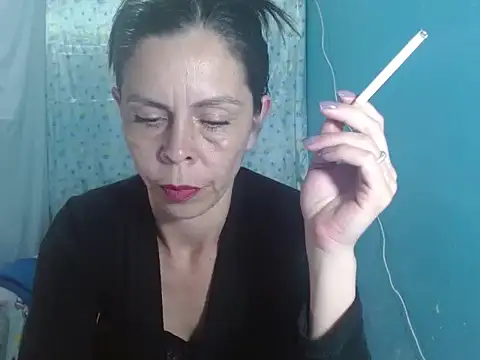 Snapshot of Marilyn_xxxx chatting on 12/22/25, 08:39 Marilyn xxxx online show from 12/22/25, 08:39