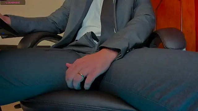 MrLonely02 online show from 02/14/25, 01:18