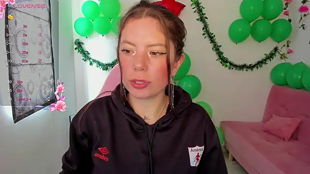 Snapshot of Susana_garcia_ chatting on 12/12/24, 06:31 Susana garcia online show from 12/12/24, 06:31