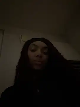 Snapshot of butterflybootyy chatting on 12/16/24, 03:40 butterflybootyy online show from 12/16/24, 03:40