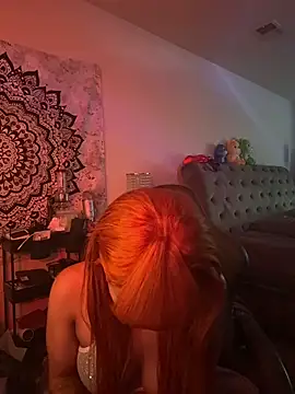 Snapshot of butterflybootyy chatting on 10/13/25, 12:27 butterflybootyy online show from 10/13/25, 12:27