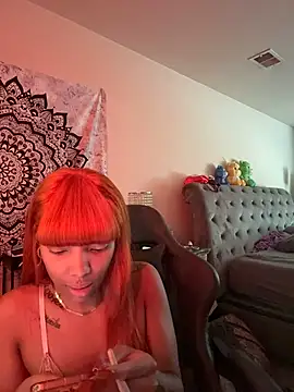 Snapshot of butterflybootyy chatting on 10/15/25, 02:28 butterflybootyy online show from 10/15/25, 02:28