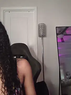 butterflybootyy online show from 05/24/26, 11:15