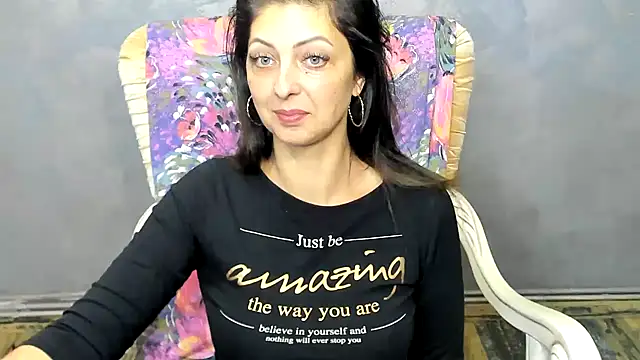 DivinSandra online show from 12/03/24, 09:11