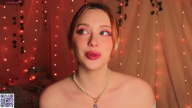 YourSkyAni online show from 12/19/25, 01:40