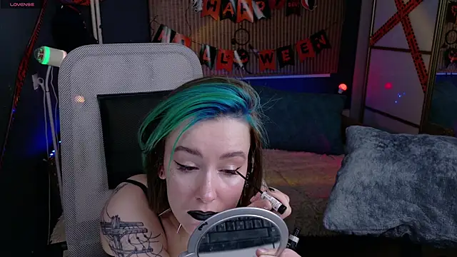 Snapshot of Cumpotik_Eve chatting on 11/22/25, 01:59 Cumpotik Eve online show from 11/22/25, 01:59