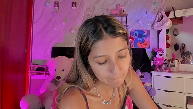 ariana rosse   online show from 04/11/26, 03:16