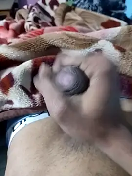 HotPrism439 online show from 01/15/26, 07:39