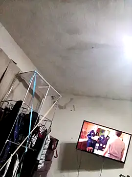 Snapshot of SINUECASTILLO chatting on 01/29/25, 09:23 SINUECASTILLO online show from 01/29/25, 09:23