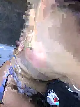 Snapshot of SINUECASTILLO chatting on 03/07/25, 12:58 SINUECASTILLO online show from 03/07/25, 12:58