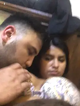 Snapshot of SINUECASTILLO chatting on 03/20/25, 09:59 SINUECASTILLO online show from 03/20/25, 09:59