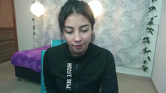 Mya paris online show from 01/10/25, 10:36