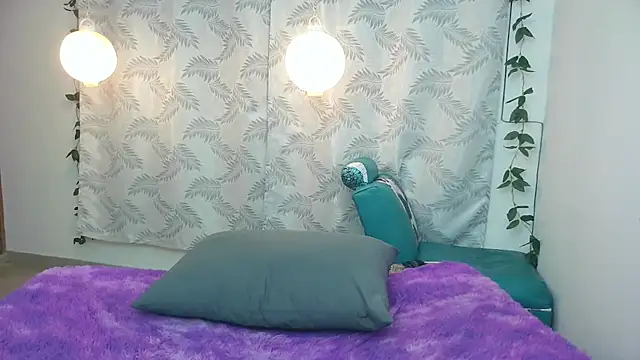 Mya paris online show from 02/05/25, 04:59