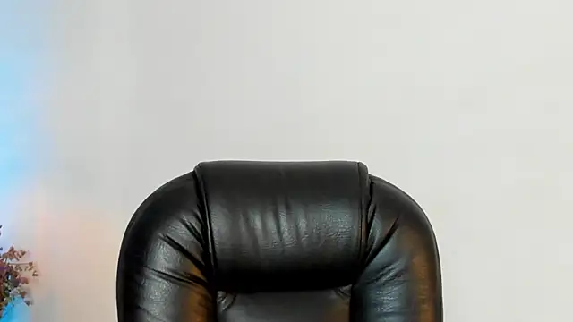 Snapshot of melody_suarez chatting on 01/02/25, 08:57 melody suarez online show from 01/02/25, 08:57