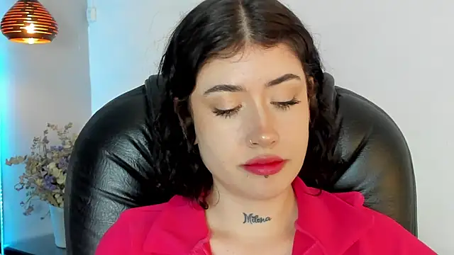 Snapshot of melody_suarez chatting on 01/09/25, 10:41 melody suarez online show from 01/09/25, 10:41