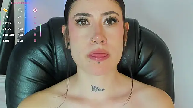 Snapshot of melody_suarez chatting on 03/12/25, 10:39 melody suarez online show from 03/12/25, 10:39