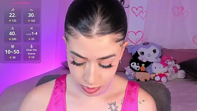 Snapshot of melody_suarez chatting on 09/21/25, 10:44 melody suarez online show from 09/21/25, 10:44