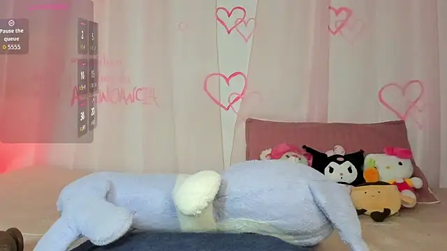 Snapshot of melody_suarez chatting on 09/25/25, 10:35 melody suarez online show from 09/25/25, 10:35