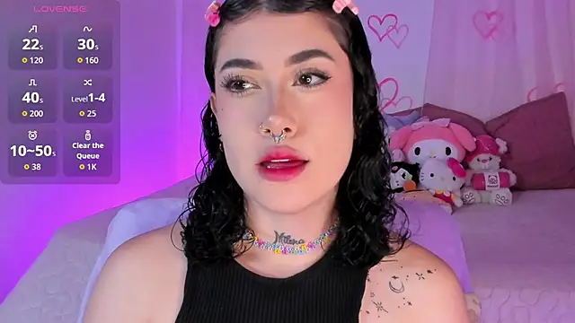 Snapshot of melody_suarez chatting on 10/11/25, 11:03 melody suarez online show from 10/11/25, 11:03