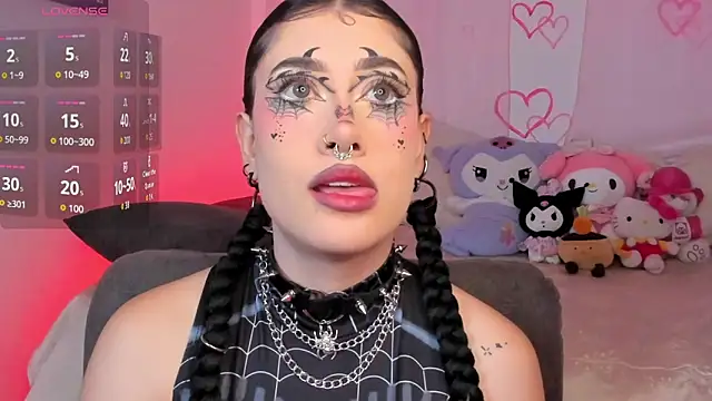 Snapshot of melody_suarez chatting on 10/23/25, 11:24 melody suarez online show from 10/23/25, 11:24