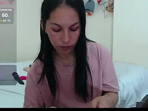 Snapshot of michel_ex33 chatting on 12/22/24, 09:20 michel ex33 online show from 12/22/24, 09:20