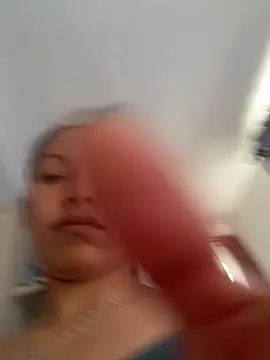 Snapshot of michel_ex33 chatting on 09/19/25, 02:40 michel ex33 online show from 09/19/25, 02:40