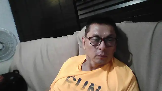 MarcusKelvin online show from 10/11/25, 01:49