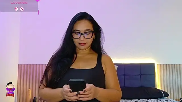 Snapshot of DIOSA-HOT chatting on 05/11/26, 10:29 DIOSA-HOT online show from 05/11/26, 10:29