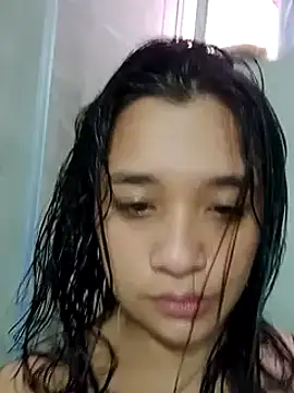 Snapshot of Cristal_moon1 chatting on 10/21/25, 05:46 Cristal moon1 online show from 10/21/25, 05:46