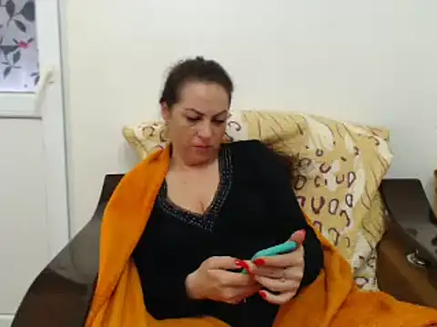 MissElla online show from 03/20/25, 04:40